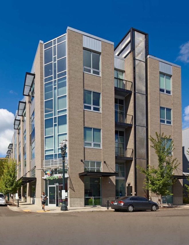 Overton is a 4-story mixed use office and retail building in Portland's Pearl District.